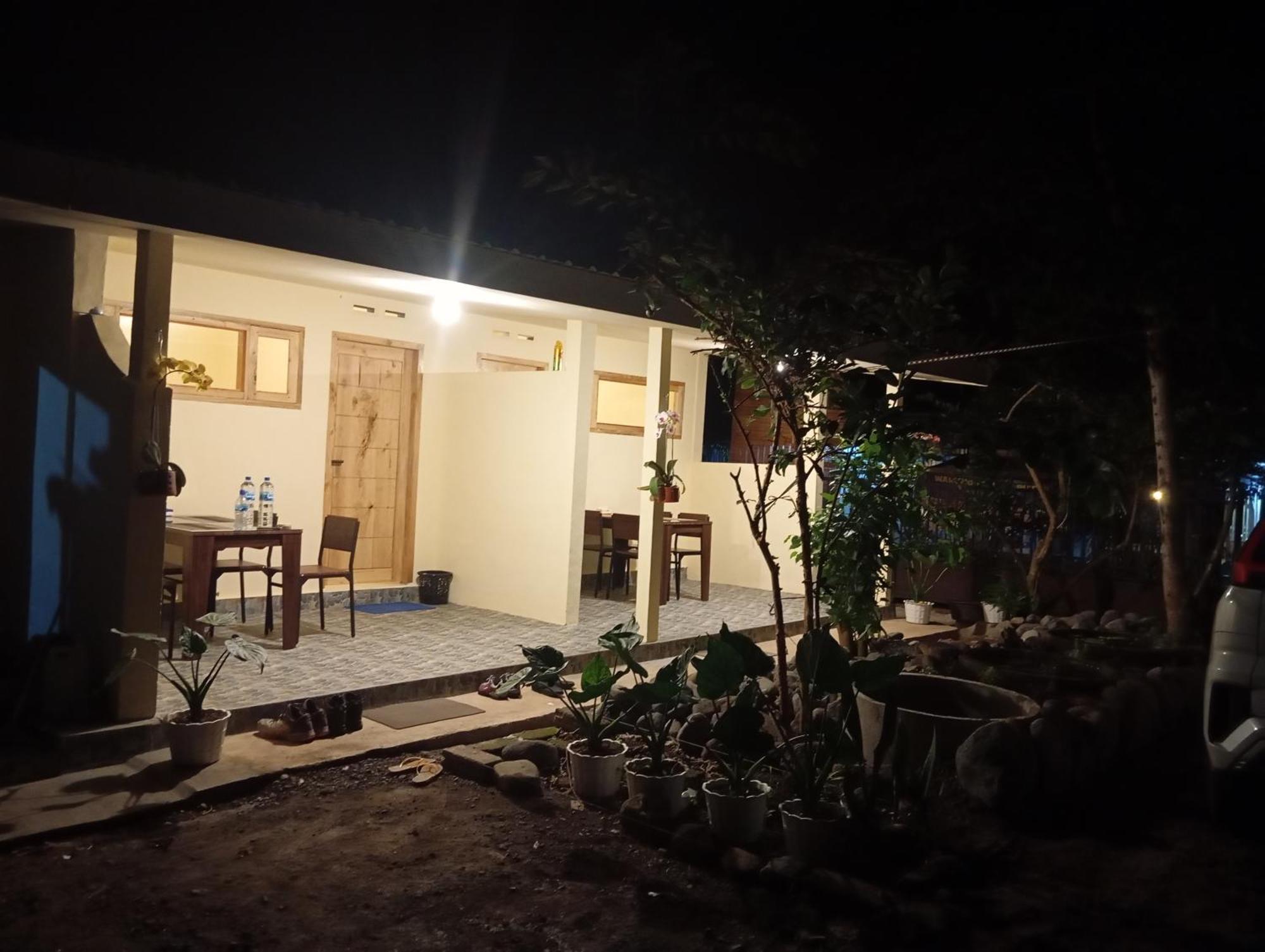 Rumah Kawan Senaru House Of Friend Bagian luar foto